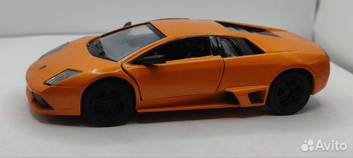 Модельки Kinsmart Orange