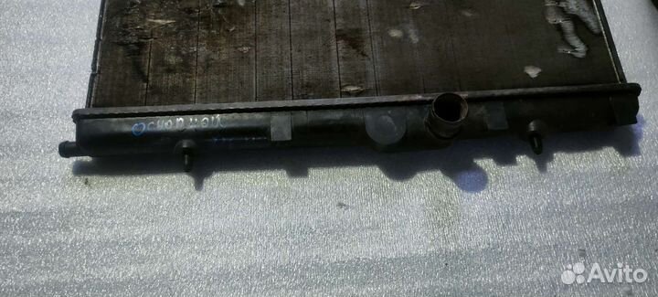 Радиатор охлаждения Peugeot 206