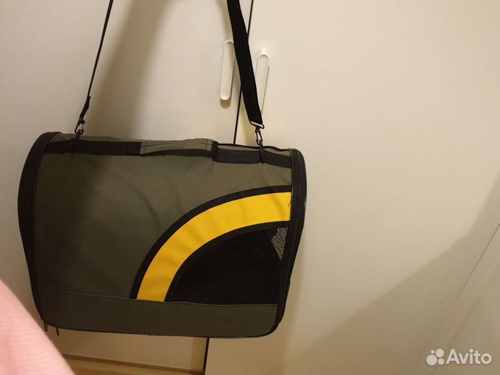 Переноска для кошек и собак