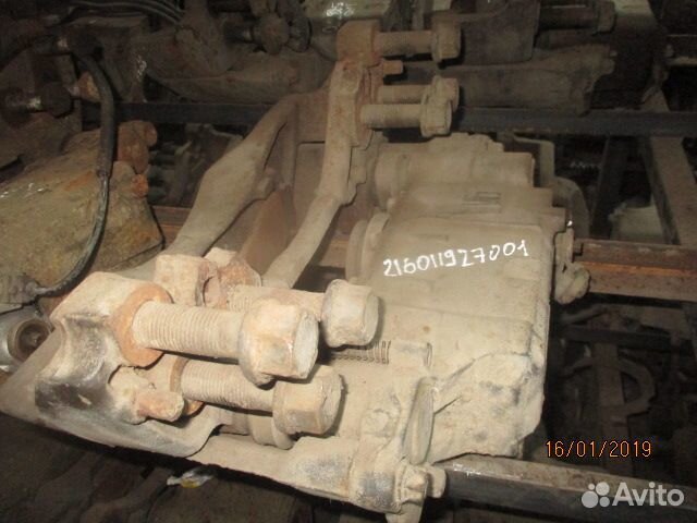 Суппорт левый Volvo 20527038