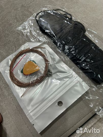 Акустическая гитара