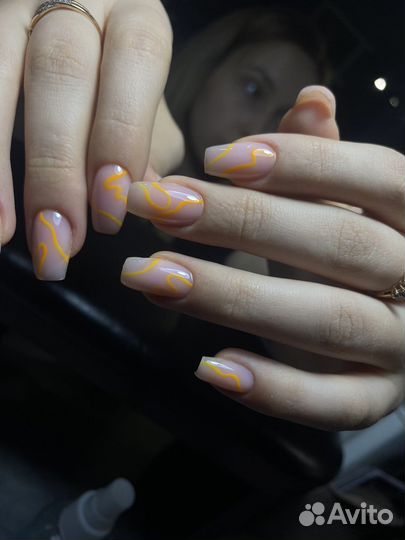 Маникюр, педикюр, брови