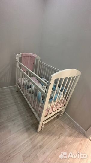 Детская кроватка