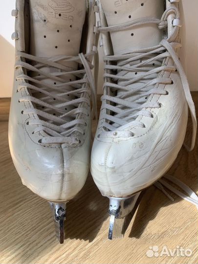 Коньки фигурные