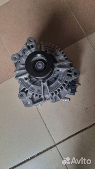 8490440 Генератор BMW X5 G05, G30