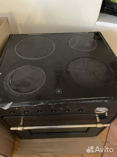 Духовой шкаф и электрическая плита Ariston