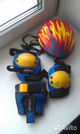 Комплект защиты для катания на роликах
