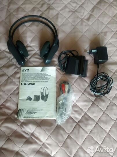 Беспроводные наушники JVC