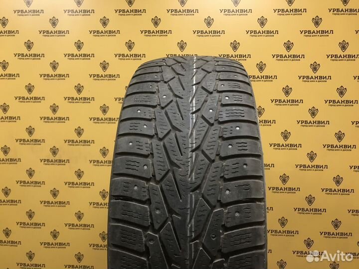 Nokian Tyres Hakkapeliitta 7 215/60 R16 99T