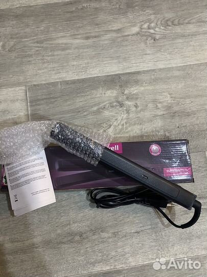 Выпрямитель для волос новый
