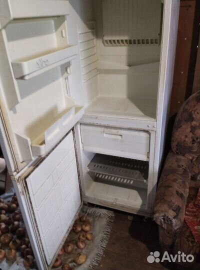 Холодильник атлант бу