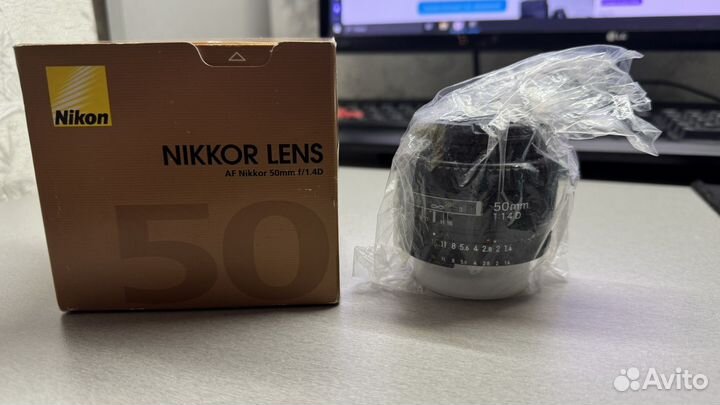 Объектив Nikon 50mm f1.4