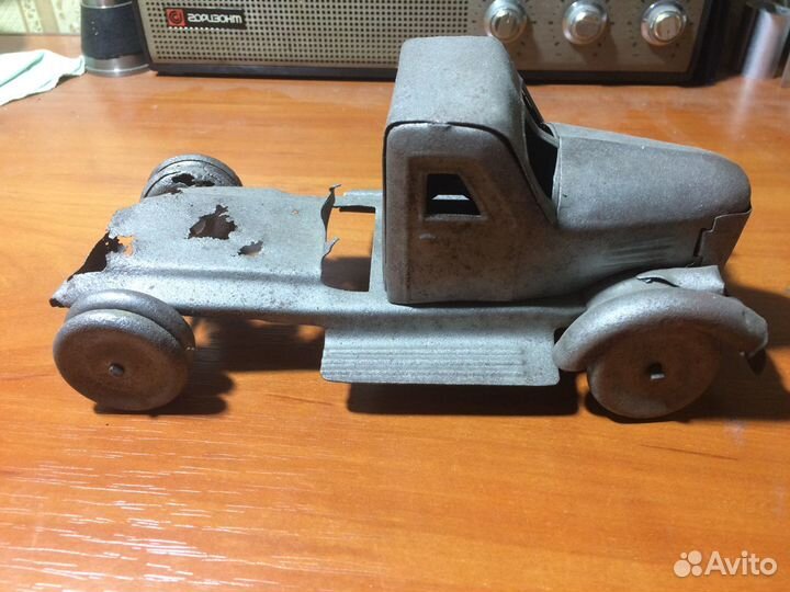 Модель автомобиля