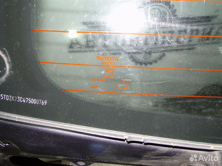 Крышка багажника Toyota Sienna 2 2005 3.3