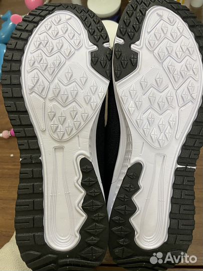 Кроссовки женские 38 размер