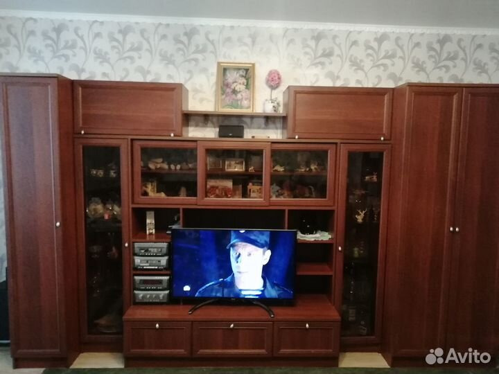 Стенка в гостиную бу