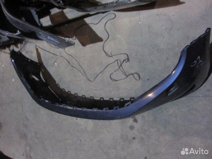 Бампер передний Volkswagen Tiguan 2 (2011)