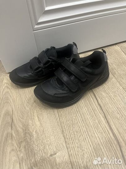 Кроссовки ecco на мальчика 32 размер