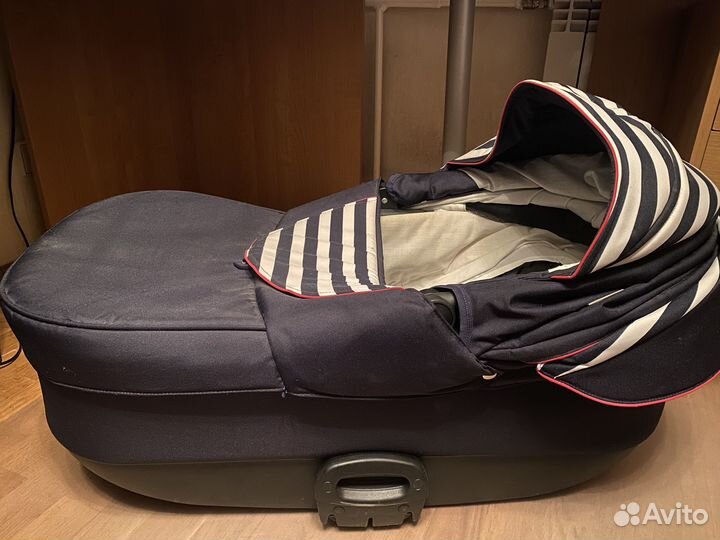 Люлька на коляску