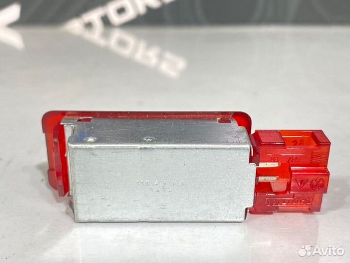 Плафон салона Volkswagen Touareg 7L AXQ/4 2006