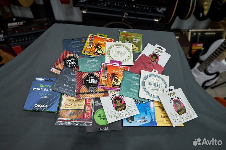 Новые укулеле и аксессуары