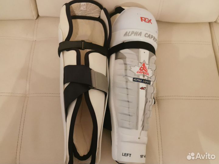 Щитки хоккейные reebok