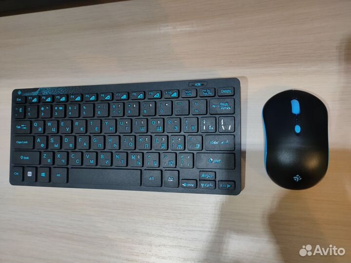 Беспроводная мышь с клавиатурой мини