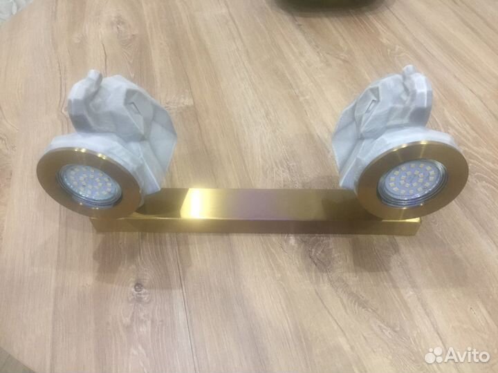 Светильник настенный