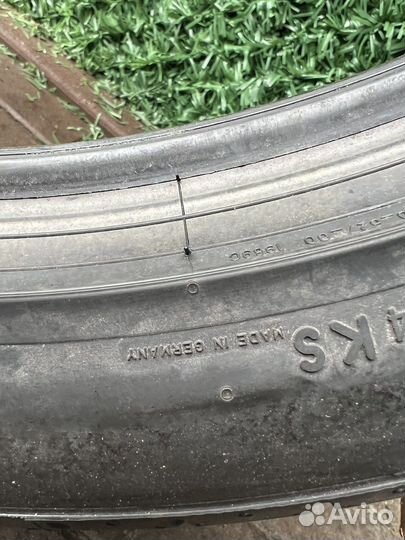 Pirelli P Zero 285/40 R21 и 315/35 R21 109Y