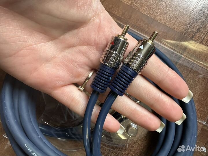 Кабель межблочный 2RCA-2RCA Daxx R52