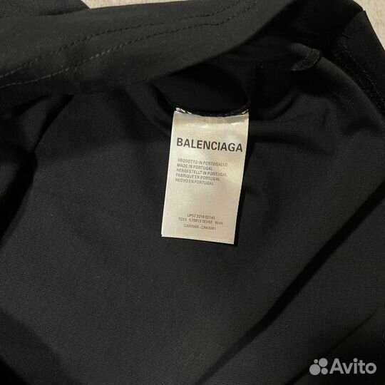 Футболка Balenciaga