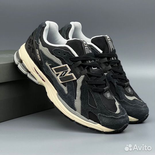 New Balance 1906 Black