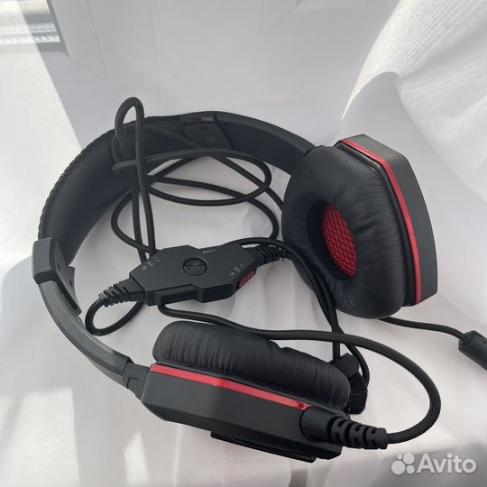 Игровые наушники с микрофоном