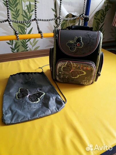 Рюкзак школьный