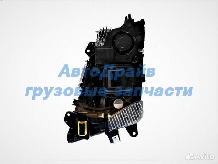 Фара правая Вольво фш с 2013 г биксенон