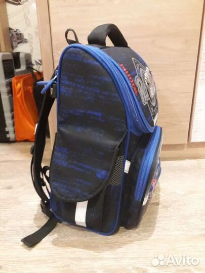 Школьный рюкзак