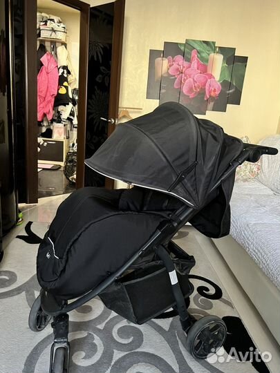 Коляска детская прогулочная Bliss V2