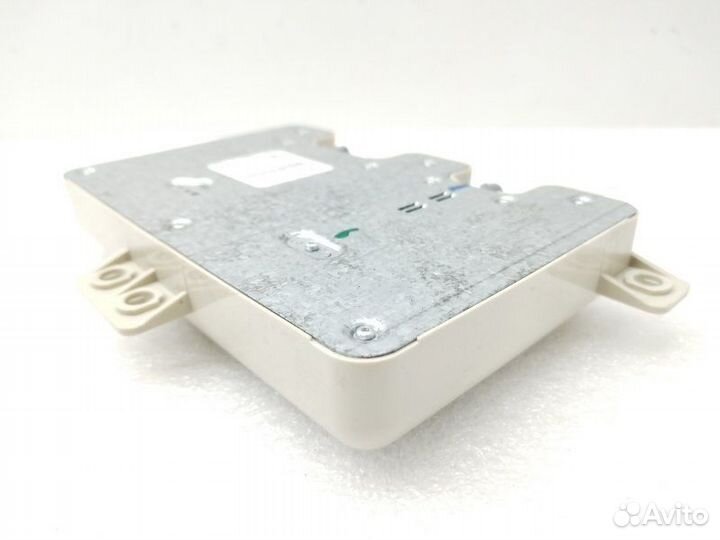 Усилитель антенны задний Bmw 6-Series E63 3.0 N52