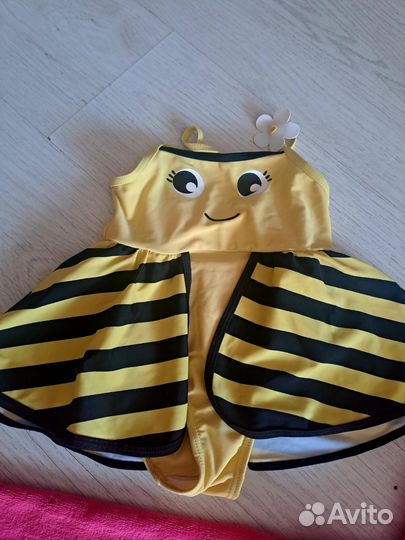 Комплект одежды для купания на девочку 2-3 года