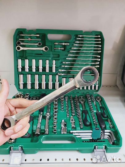 Набор инструментов для авто 150пр. с трещоточными