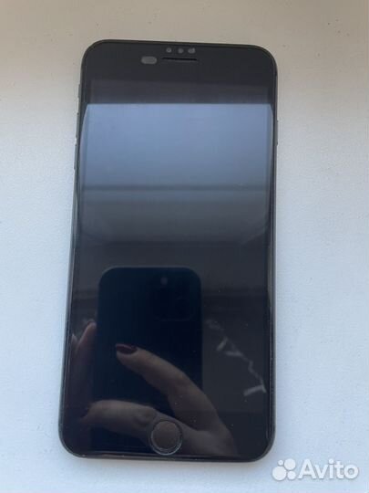 iPhone 8 Plus, 64 ГБ