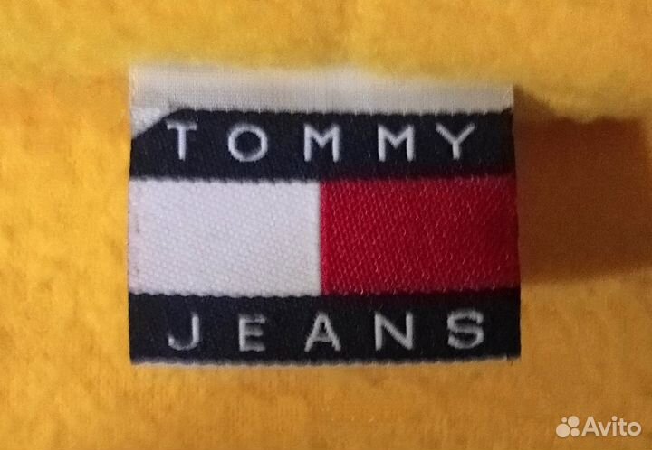 Шапка жёлтая флисовая Tommy Jeans