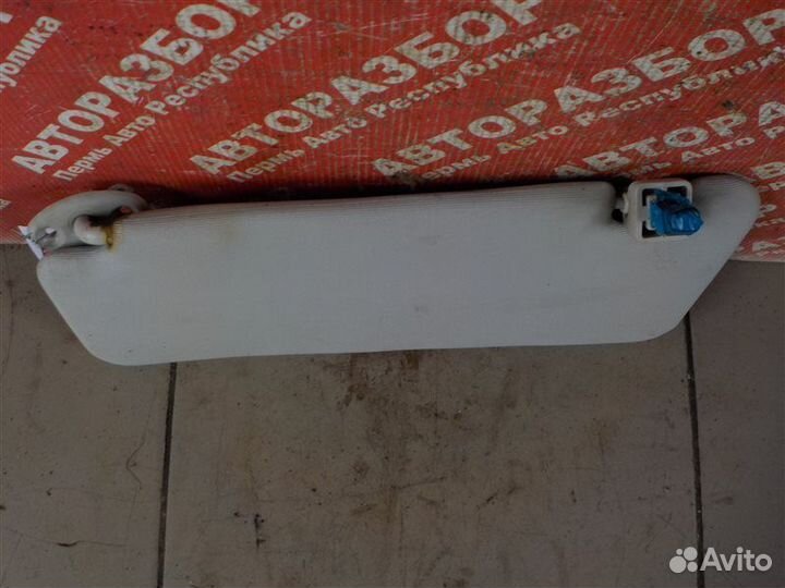 Солнцезащитный козырек передний правый Geely Mk