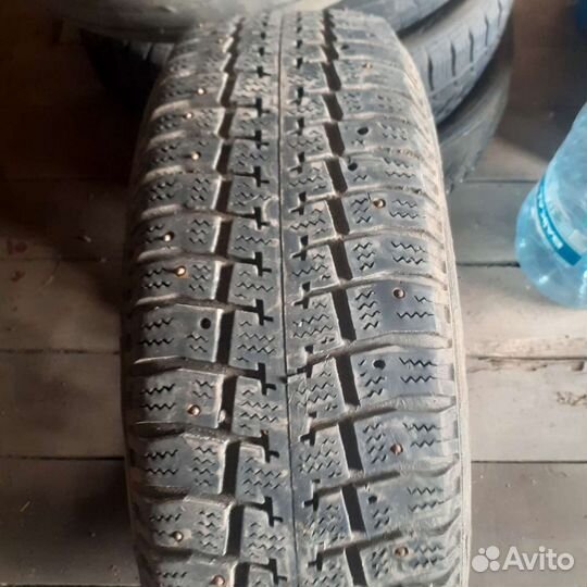R15 Pirelli Carrier Winter 185/65, PCD 5x114.3 DIA 114.3