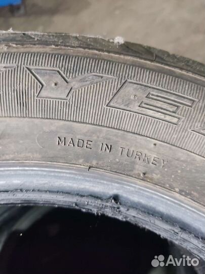 Goodyear EfficientGrip 205/60 R16