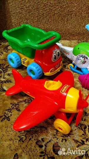 Детские развивающие игрушки