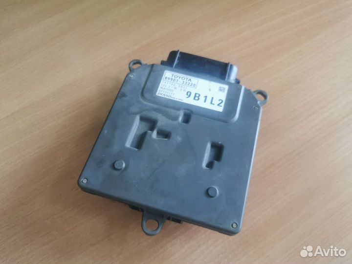 Блок управления фарой LED Toyota Camry V70