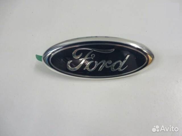 Эмблема решетки радиатора Ford Focus III оригинал