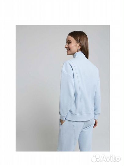 Спортивный костюм женский