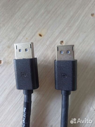 Кабель DisplayPort